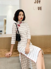 Slouchy High-Cut Seven-Part Sleeve Checkered Slit Cheongsam Midi Dress